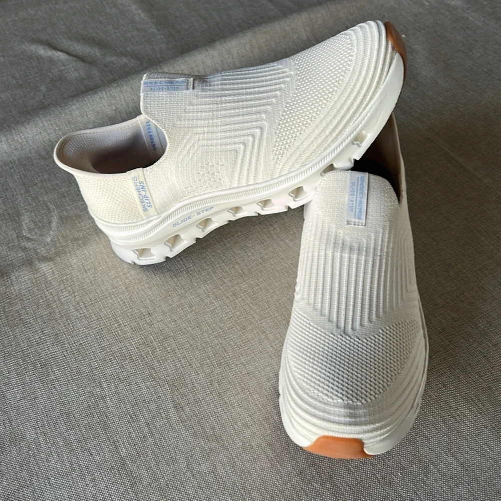 Skechers Slide-Step Sneakers Cream Color 8.5 - Picture 3 of 9